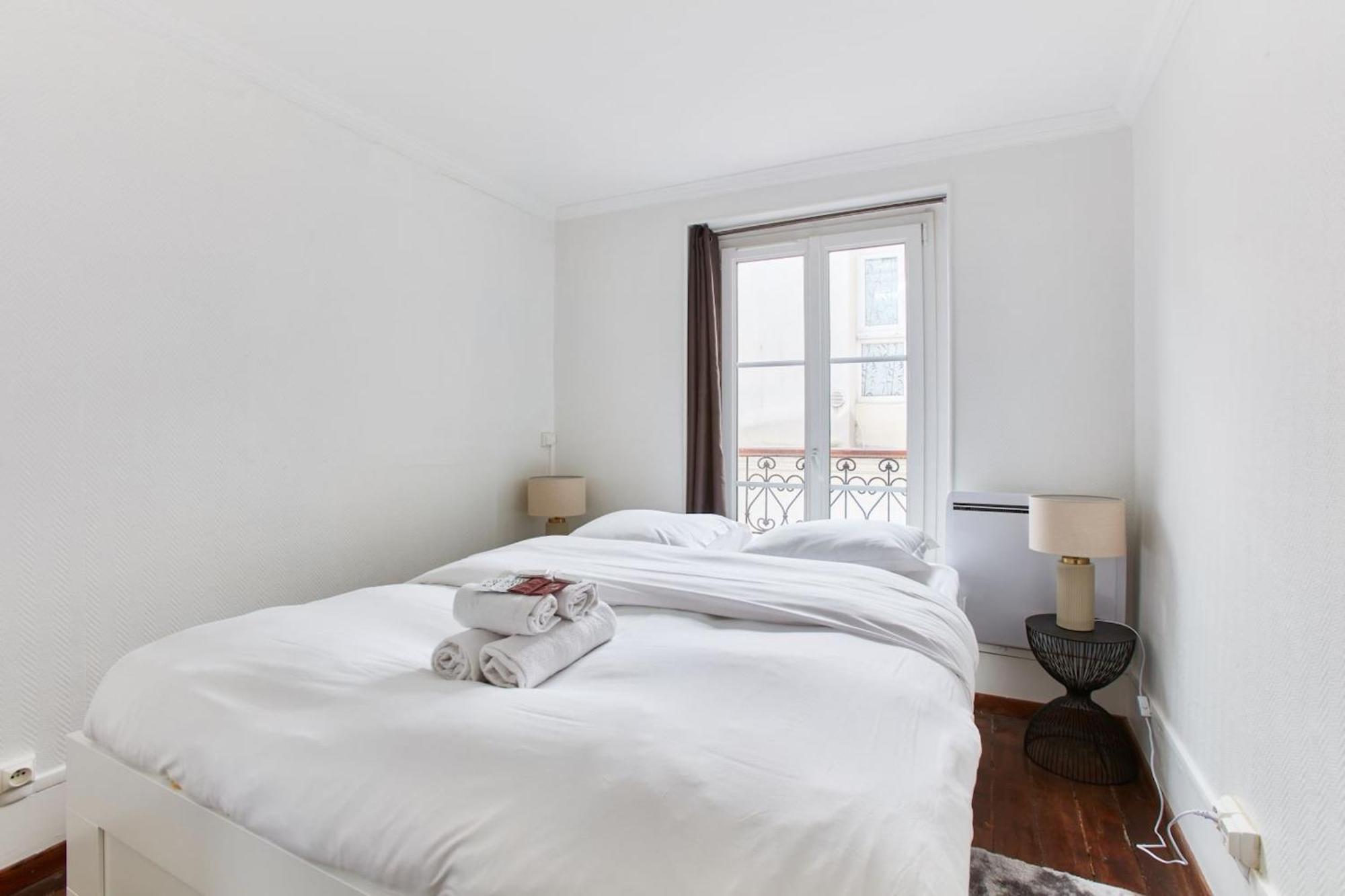 Montmartre & Sacre-Coeur Basilica - 1Br - Cityapartmentstay パリ エクステリア 写真