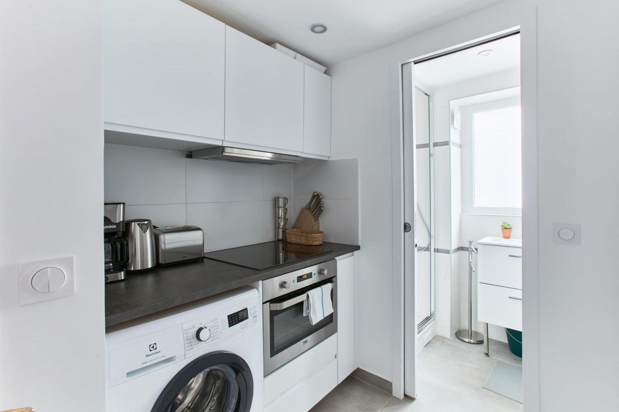 Montmartre & Sacre-Coeur Basilica - 1Br - Cityapartmentstay パリ エクステリア 写真
